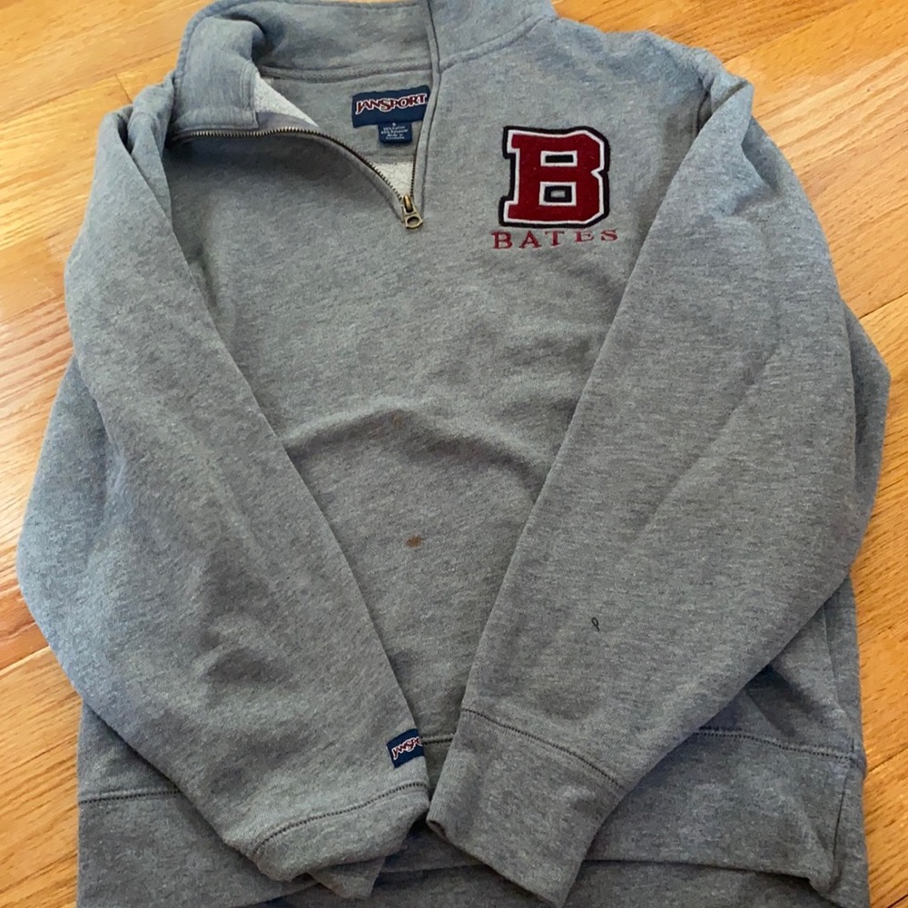 Bates half zip up